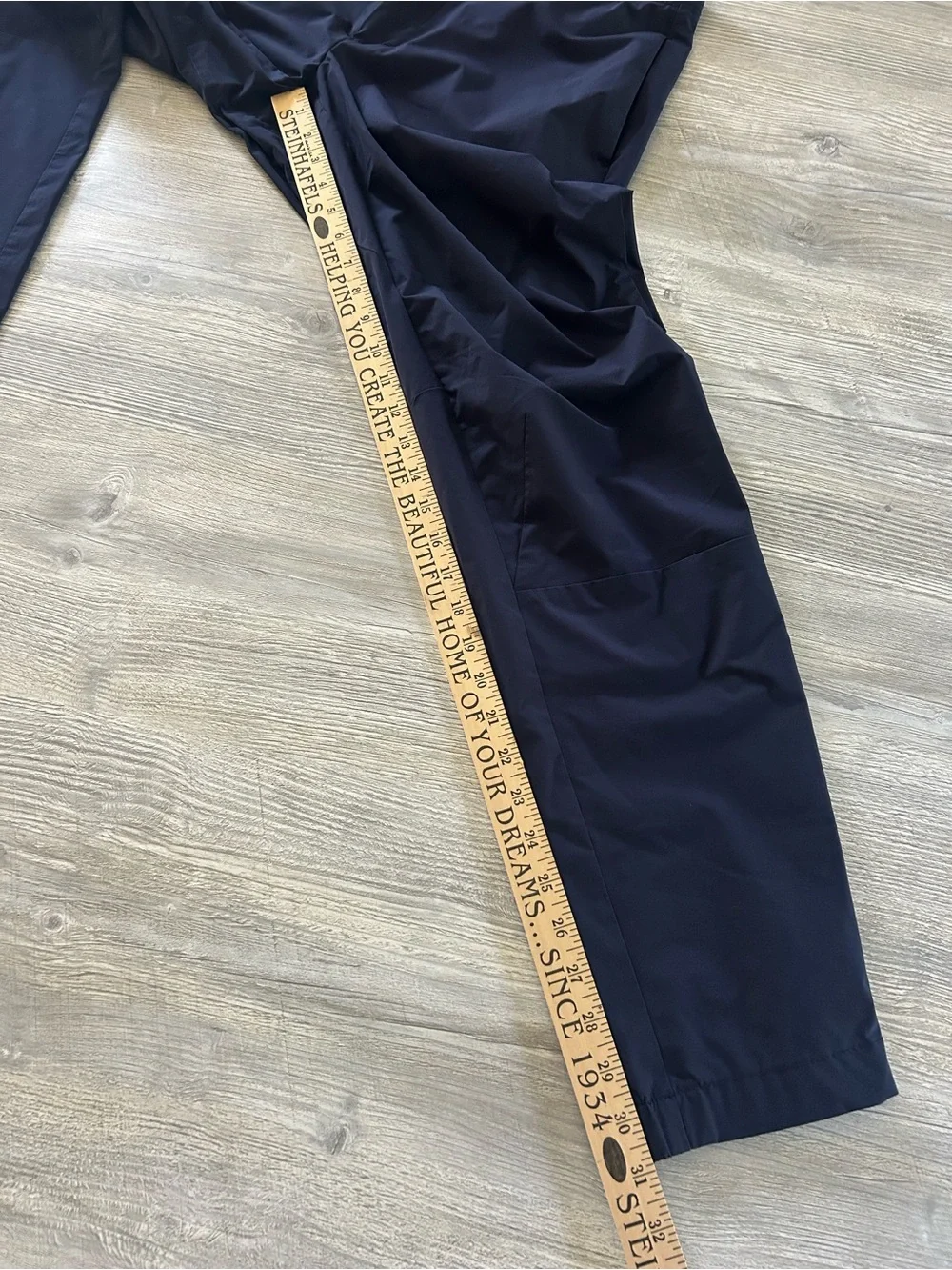 Banana Republic Men's Motion Tech Hybrid Pants - Navy Blue - Medium - 33L
